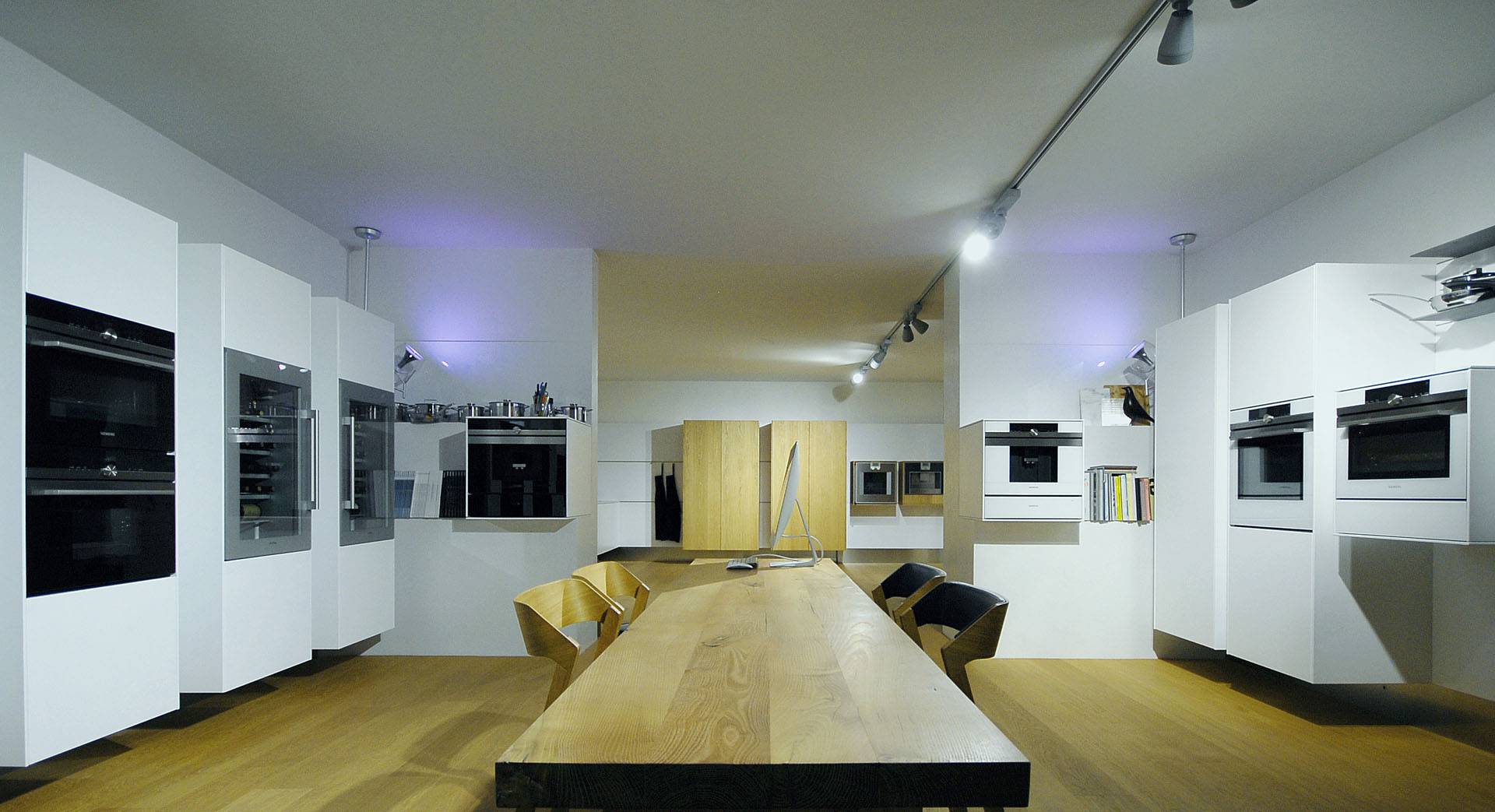 AKREES showroom